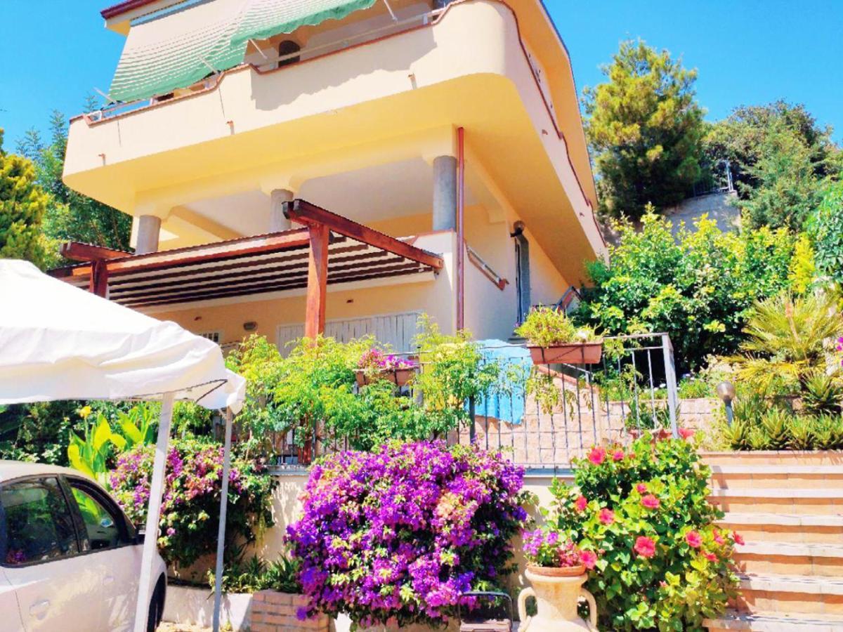 Villetta A Trebisacce Con Vista Mare Dış mekan fotoğraf